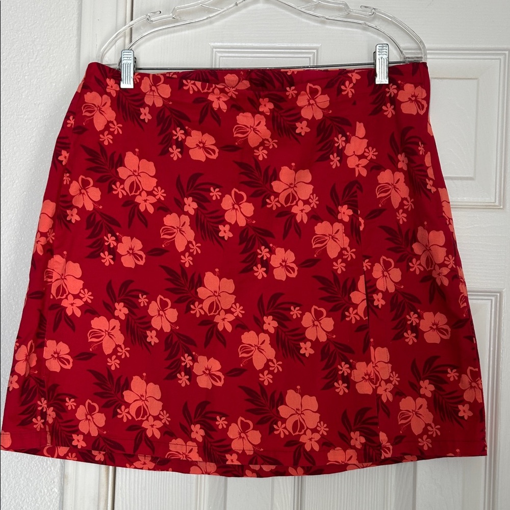 Cherokee Red Floral Skort